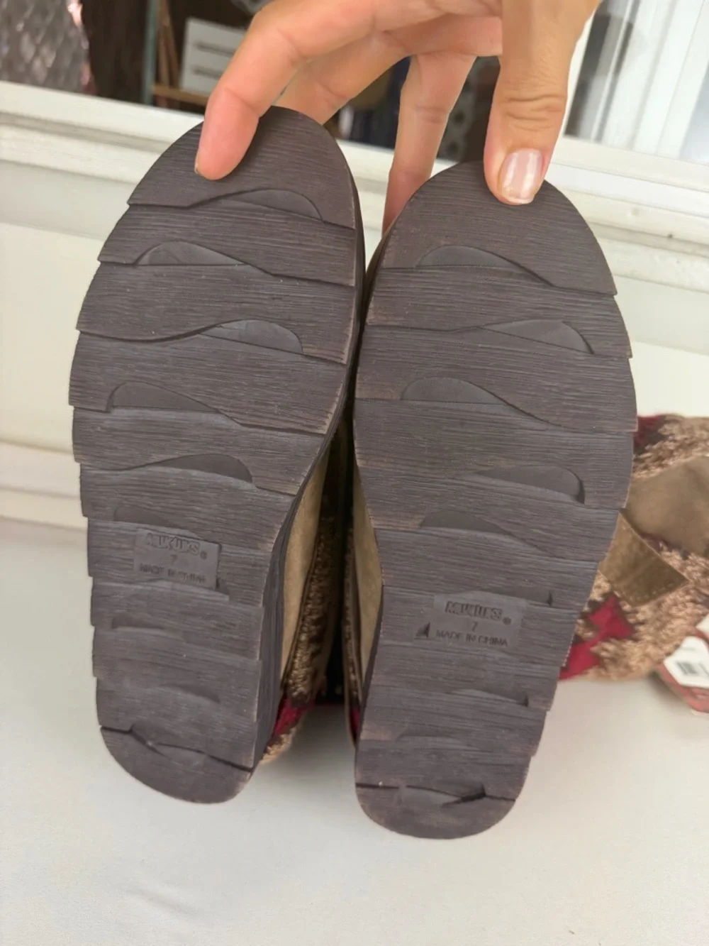 NWT MUK LUK Nevia Boots size 7